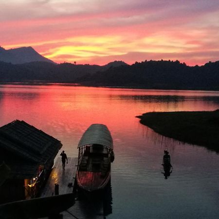 Nirvana Archipel Resort Vang Vieng Exterior photo