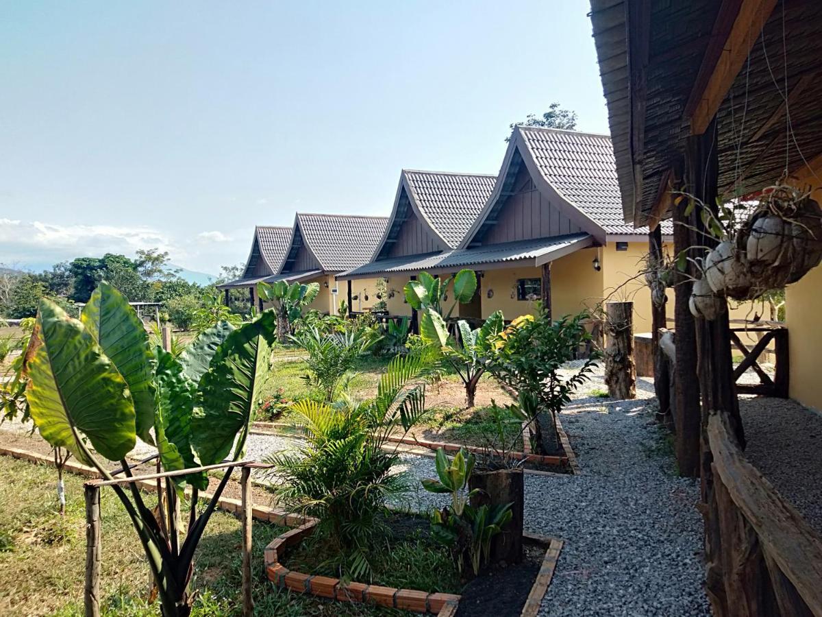 Nirvana Archipel Resort Vang Vieng Exterior photo